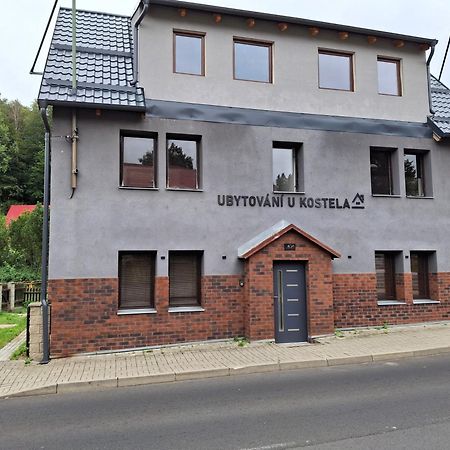 Ubytovani U Kostela Ústí nad Labem Exteriér fotografie