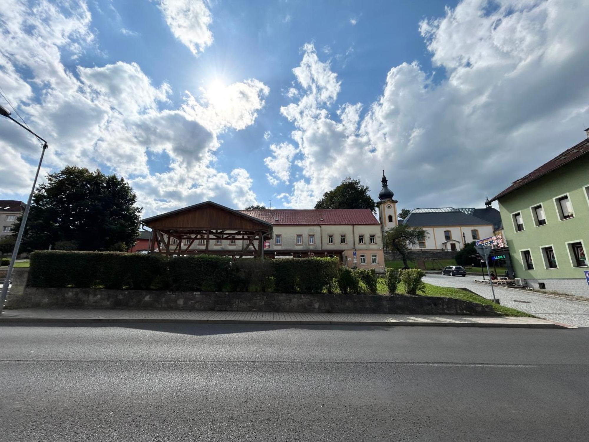 Ubytovani U Kostela Ústí nad Labem Exteriér fotografie